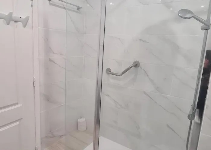 Venha Nadar A Oura Daire Albufeira