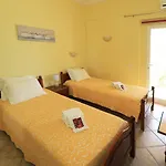 Venha Nadar A Oura Apartment